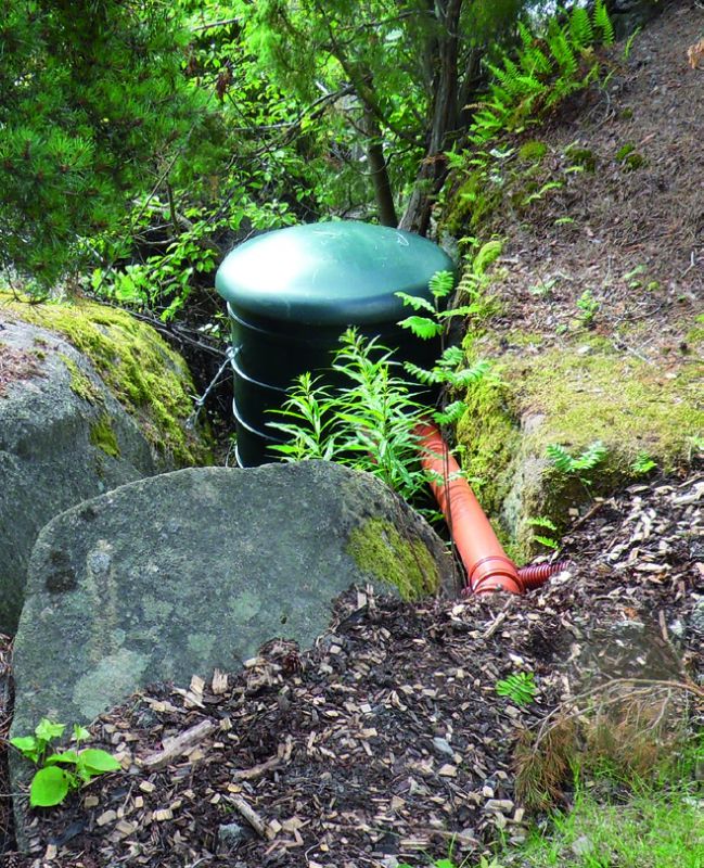 rør og tank for trykkavløpssystem
